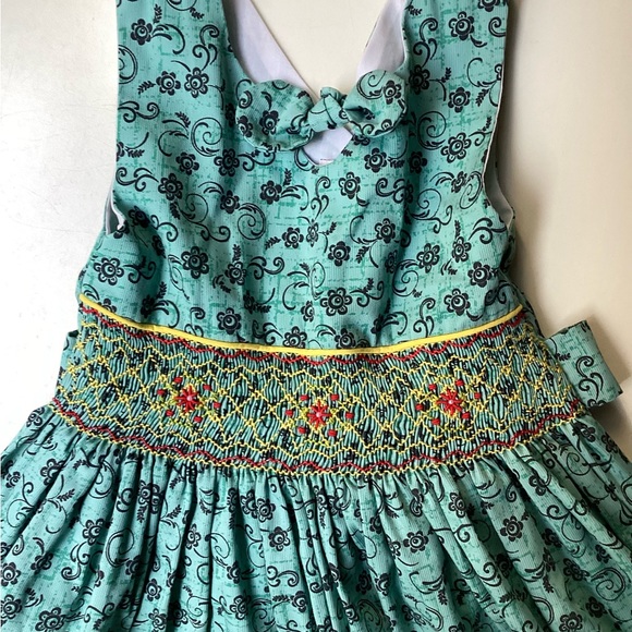 Peques Floral Smocked Dress - Picture 2 of 7